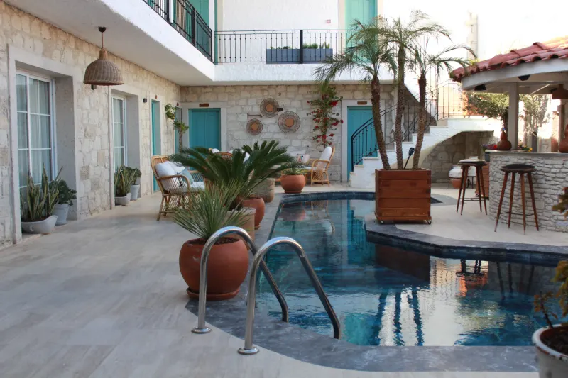 Avlu Alaçatı boutique hotel