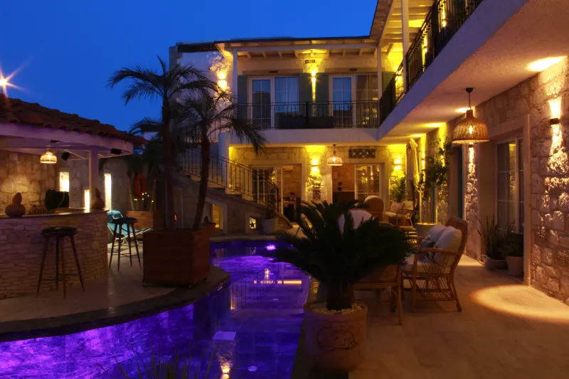 Avlu Alaçatı boutique hotel